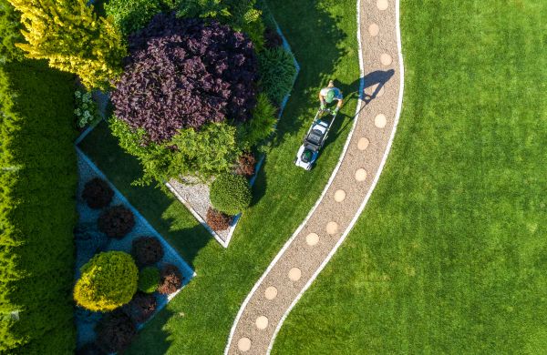 Mowing And Landscaping in College Station